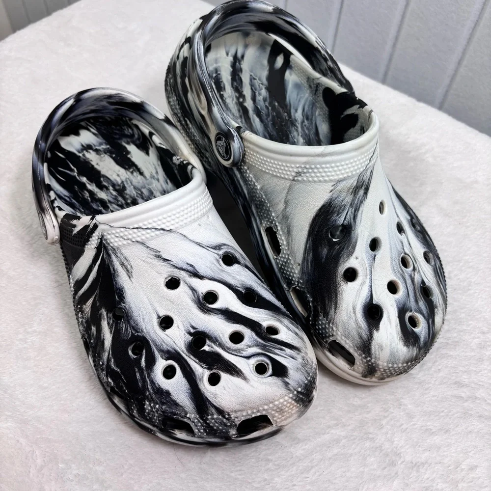 CROCS classic clog